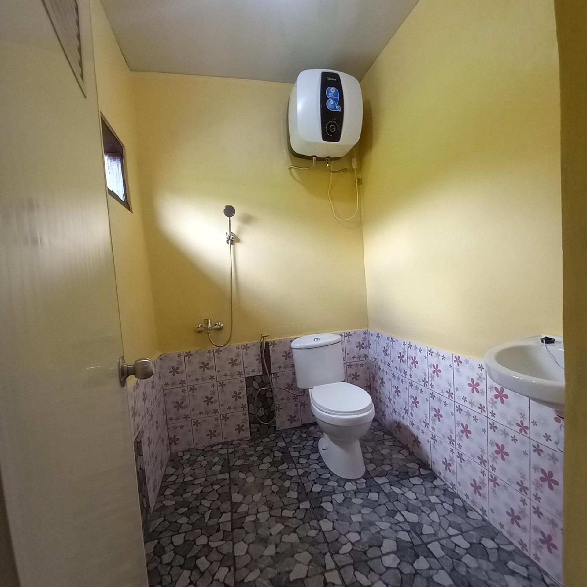 Tange Guest House Ruteng Exterior photo
