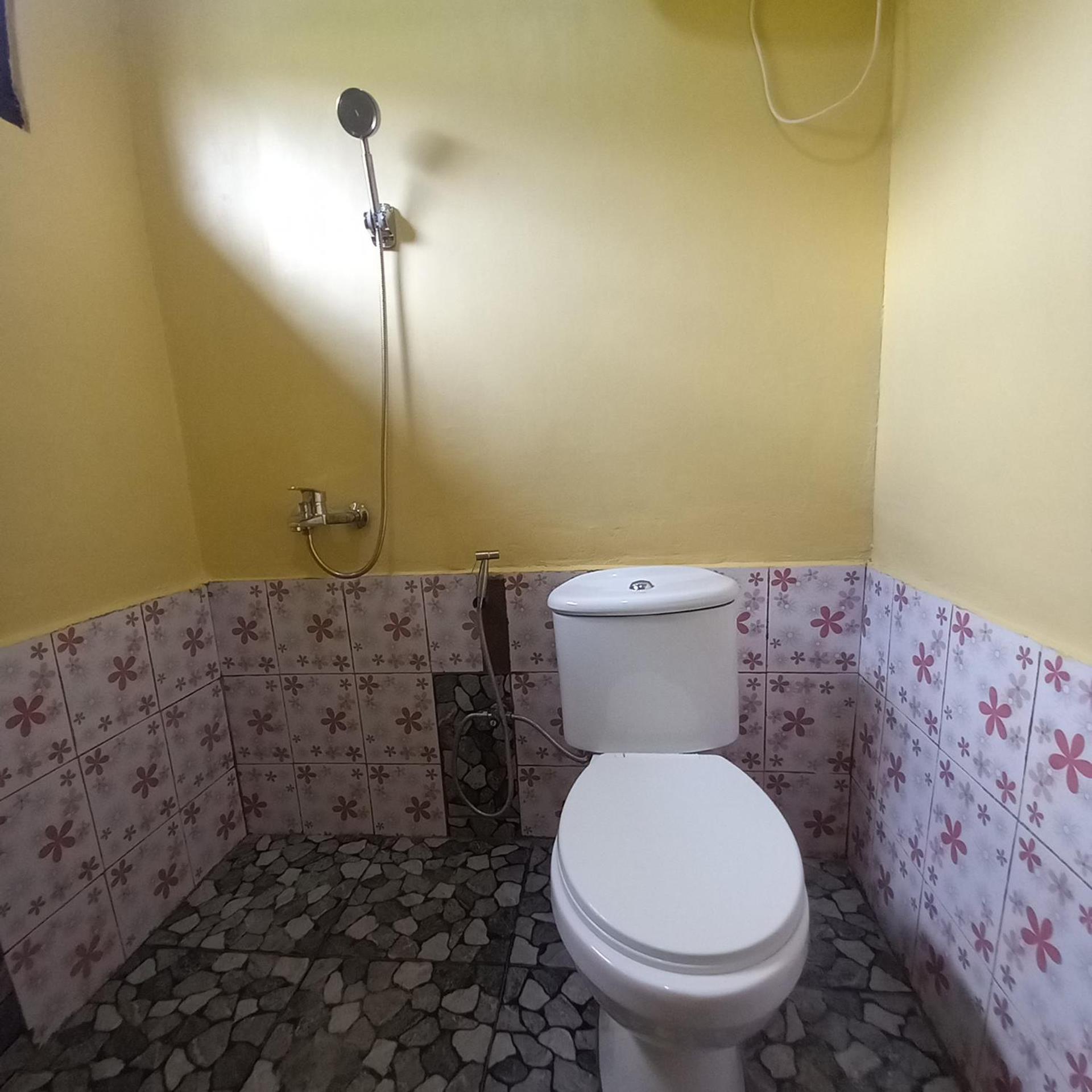 Tange Guest House Ruteng Room photo