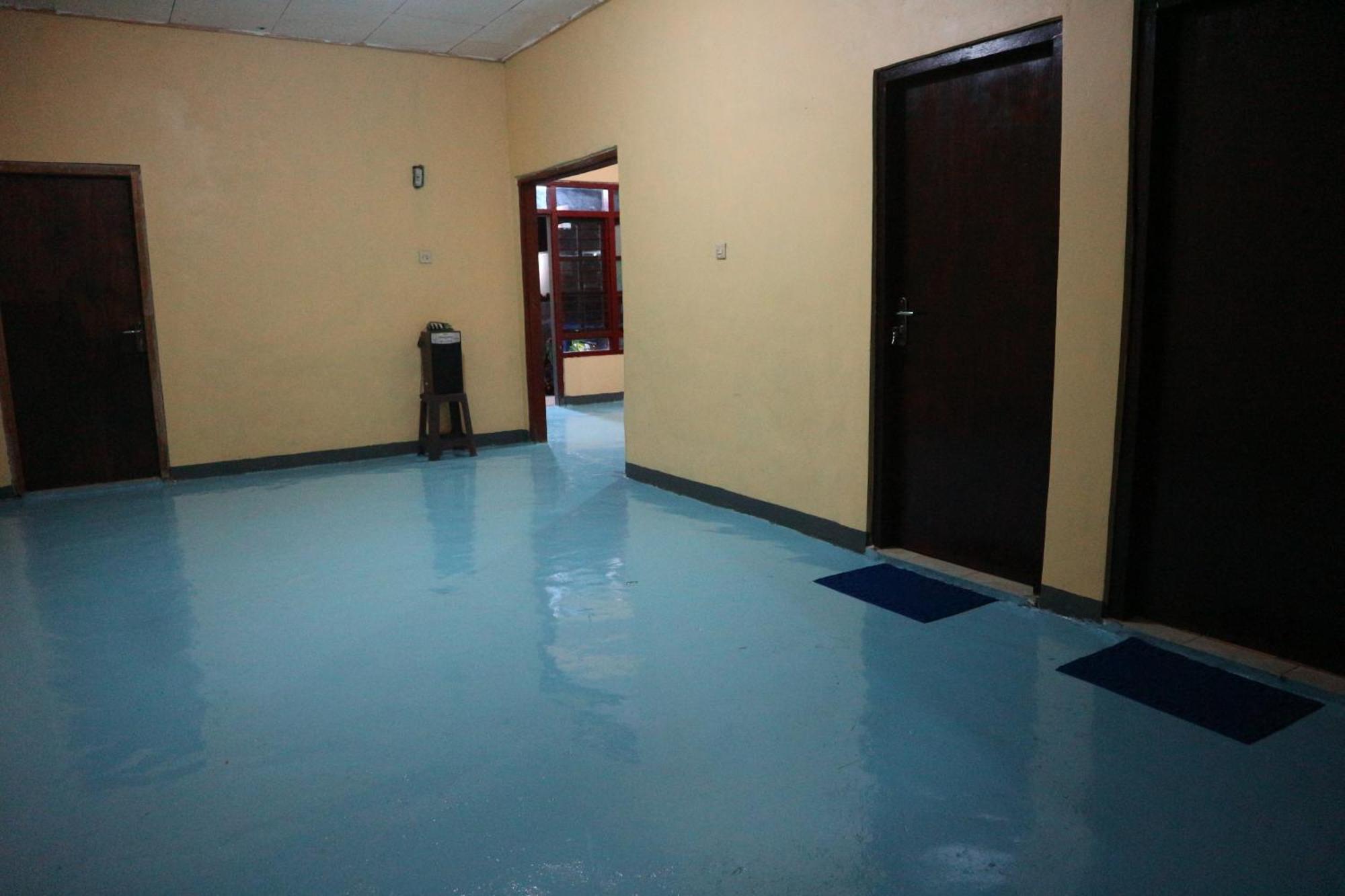 Tange Guest House Ruteng Exterior photo